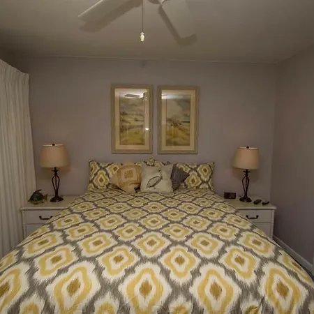 Double Eagle Apartment